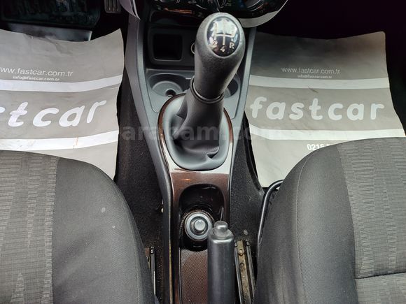 FASTCAR'DAN 2012 DACIA DUSTER 1.5DCI LAUREATE 139.000Km