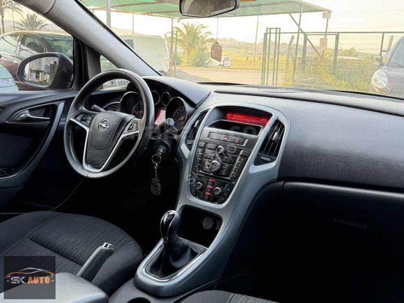 2013 OPEL ASTRA J 1.6 EDITION HB DEĞİŞENSİZ+BAKIMLI