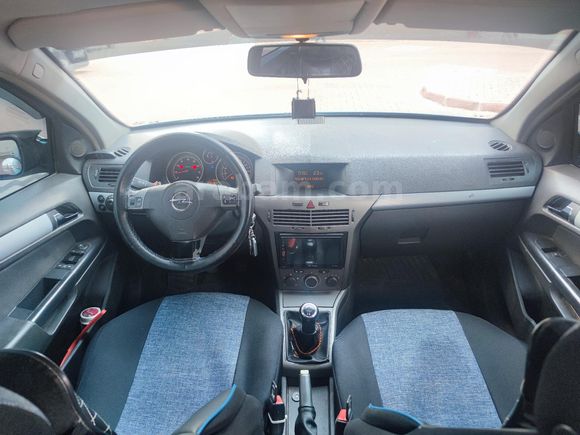 MEMURDAN Opel Astra 1.6 Enjoy paket