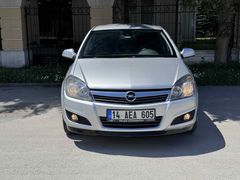Galeriden Otomatik Opel Astra 1.6 Essentia 2013 Model Bolu 172.000 km Gri (Gümüş)