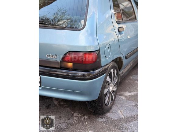 Masarfasız Bakımlı RENAULT CLIO 1.4 RT
