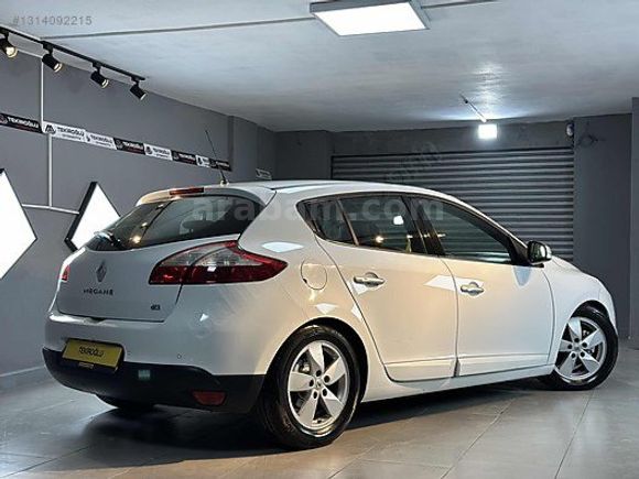 TEKİROĞLU OTOMOTİV'den 2011 MODEL RENAULT MEGANE 1.5 DCİ