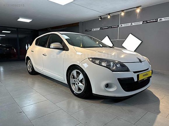 TEKİROĞLU OTOMOTİV'den 2011 MODEL RENAULT MEGANE 1.5 DCİ