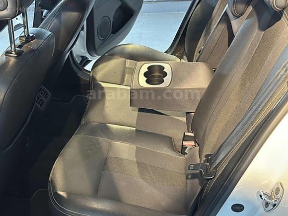TEKİROĞLU OTOMOTİV'den 2011 MODEL RENAULT MEGANE 1.5 DCİ