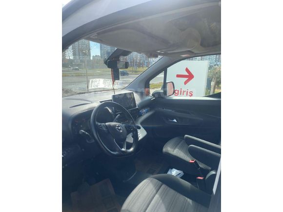 Sahibinden Opel Combo 1.5 CDTI Edition Style 2022 Model