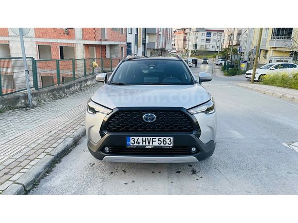 Sahibinden Toyota Corolla Cross 1.8 Hybrid Flame X-Pack 2023 Model