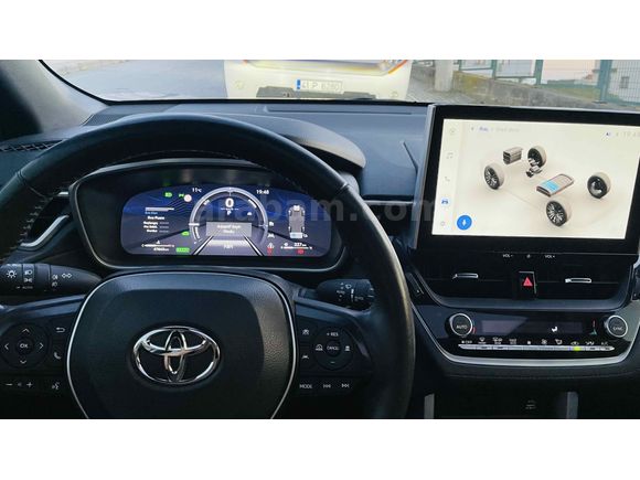 Sahibinden Toyota Corolla Cross 1.8 Hybrid Flame X-Pack 2023 Model