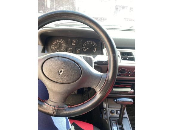 Sahibinden Renault Clio 1.4 RTA 1998 Model