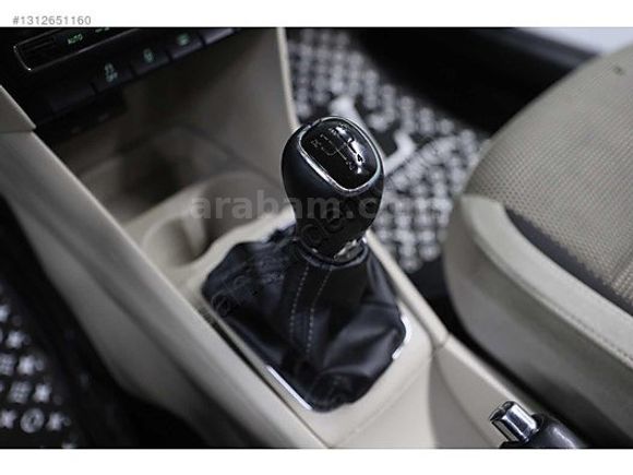 Auto TAŞAR'dan Skoda Rapid 1.6 CR TDI Elegance ( TAKAS ) olur