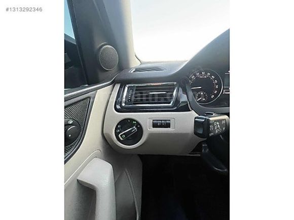 ÖZ CAR DAN SKODA RAPİD SPACEBACK CAM TAVAN