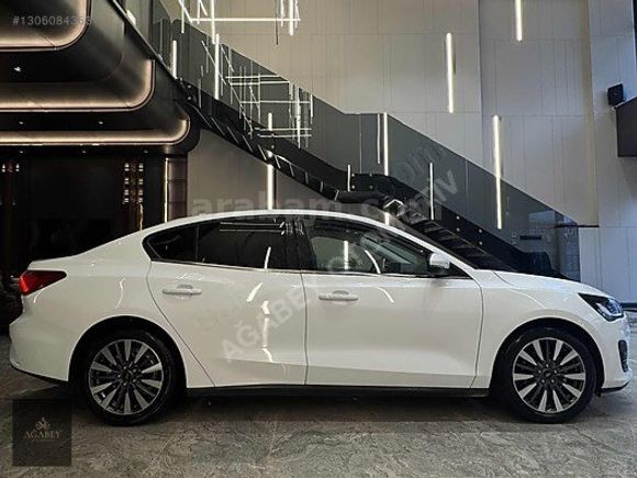 AĞABEY'DEN 2024 FORD FOCUS HATASIZ BOYASIZ TİTANİUM X %20
