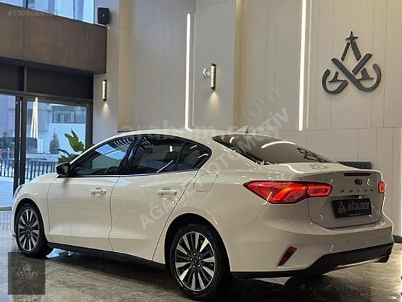 AĞABEY'DEN 2024 FORD FOCUS HATASIZ BOYASIZ TİTANİUM X %20