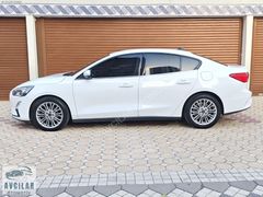 2020 Focus Titanium