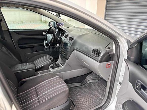 *BAYRAKLAR* 2009 MDL FORD FOCUS TREND