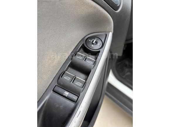 ŞAHİN OTO/2012 1.6 TDCİ 199.000KM TEK DEĞİŞEN