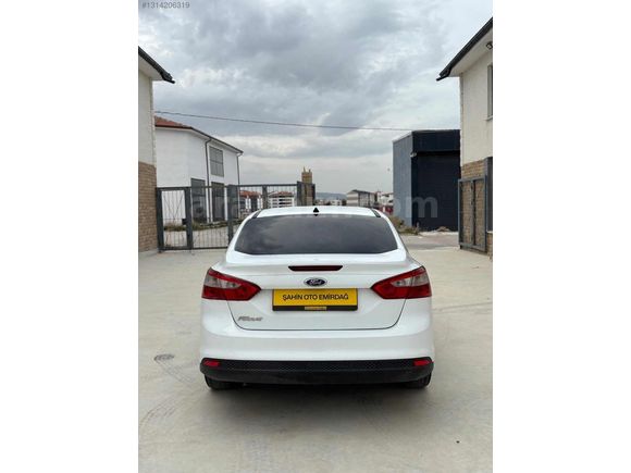 ŞAHİN OTO/2012 1.6 TDCİ 199.000KM TEK DEĞİŞEN