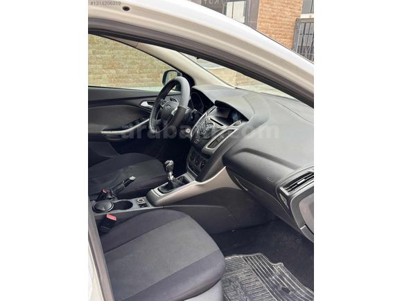 ŞAHİN OTO/2012 1.6 TDCİ 199.000KM TEK DEĞİŞEN