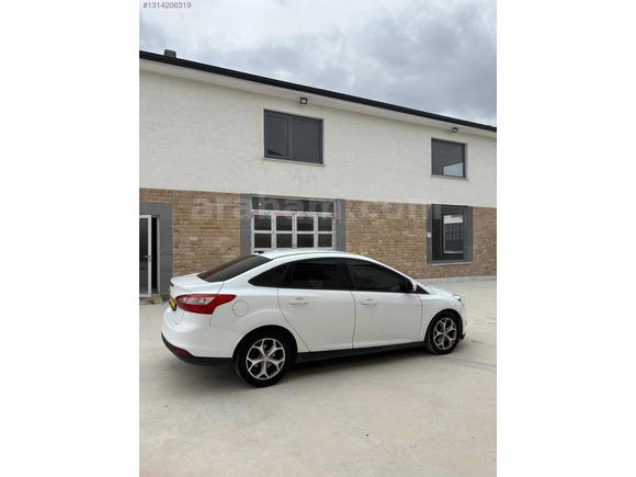 ŞAHİN OTO/2012 1.6 TDCİ 199.000KM TEK DEĞİŞEN