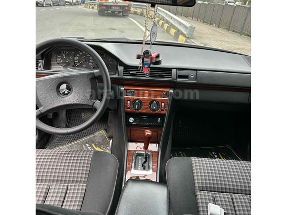 Sahibinden Mercedes - Benz E 300 D 1986 Model 