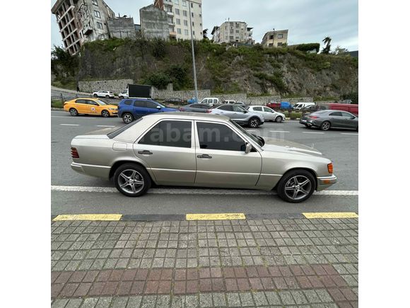 Sahibinden Mercedes - Benz E 300 D 1986 Model 