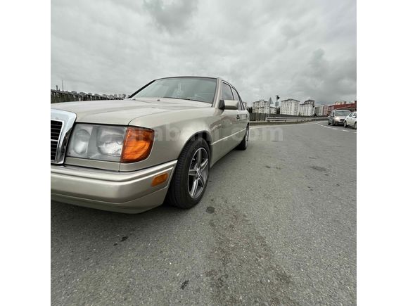 Sahibinden Mercedes - Benz E 300 D 1986 Model 