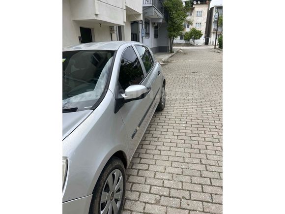 Sahibinden Renault Clio 1.5 dCi Authentique 2009 Model 
