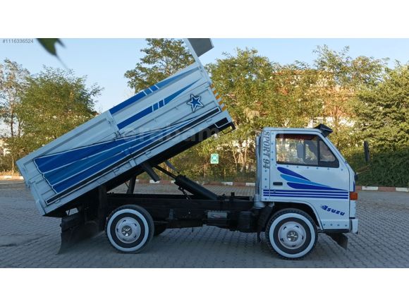 TERTEMİZ NKR MAVİ GÖĞÜS TUTULAN MODELİ KAMYONET RUHSATLI MA***