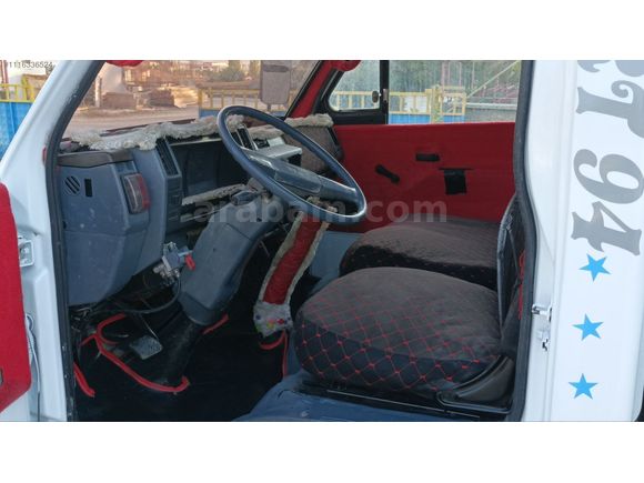 TERTEMİZ NKR MAVİ GÖĞÜS TUTULAN MODELİ KAMYONET RUHSATLI MA***