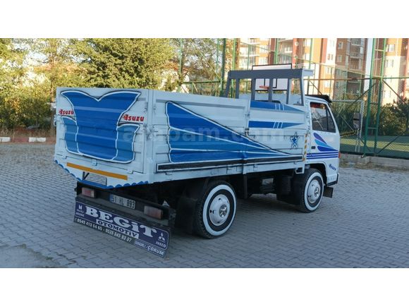 TERTEMİZ NKR MAVİ GÖĞÜS TUTULAN MODELİ KAMYONET RUHSATLI MA***