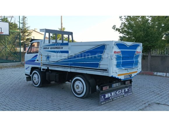 TERTEMİZ NKR MAVİ GÖĞÜS TUTULAN MODELİ KAMYONET RUHSATLI MA***