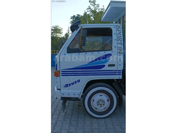 TERTEMİZ NKR MAVİ GÖĞÜS TUTULAN MODELİ KAMYONET RUHSATLI MA***