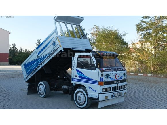 TERTEMİZ NKR MAVİ GÖĞÜS TUTULAN MODELİ KAMYONET RUHSATLI MA***