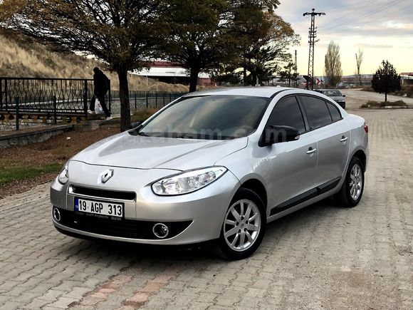 DEĞİŞENSİZ+DİJİTAL EKRAN+CRUİSE KONTROL+HIZ LİMİTLEME+KUSURSUZ
