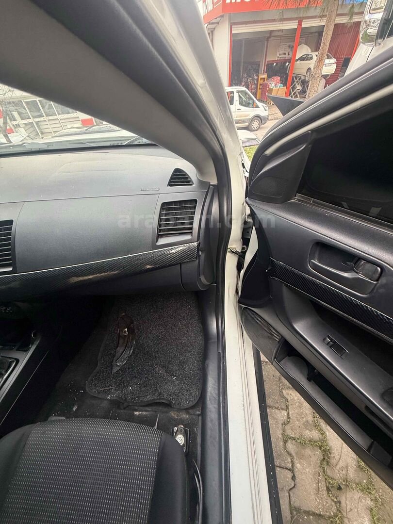 Sahibinden Mitsubishi Lancer 1.5 Inform 2009 Model Manisa 270.000 km Beyaz 7