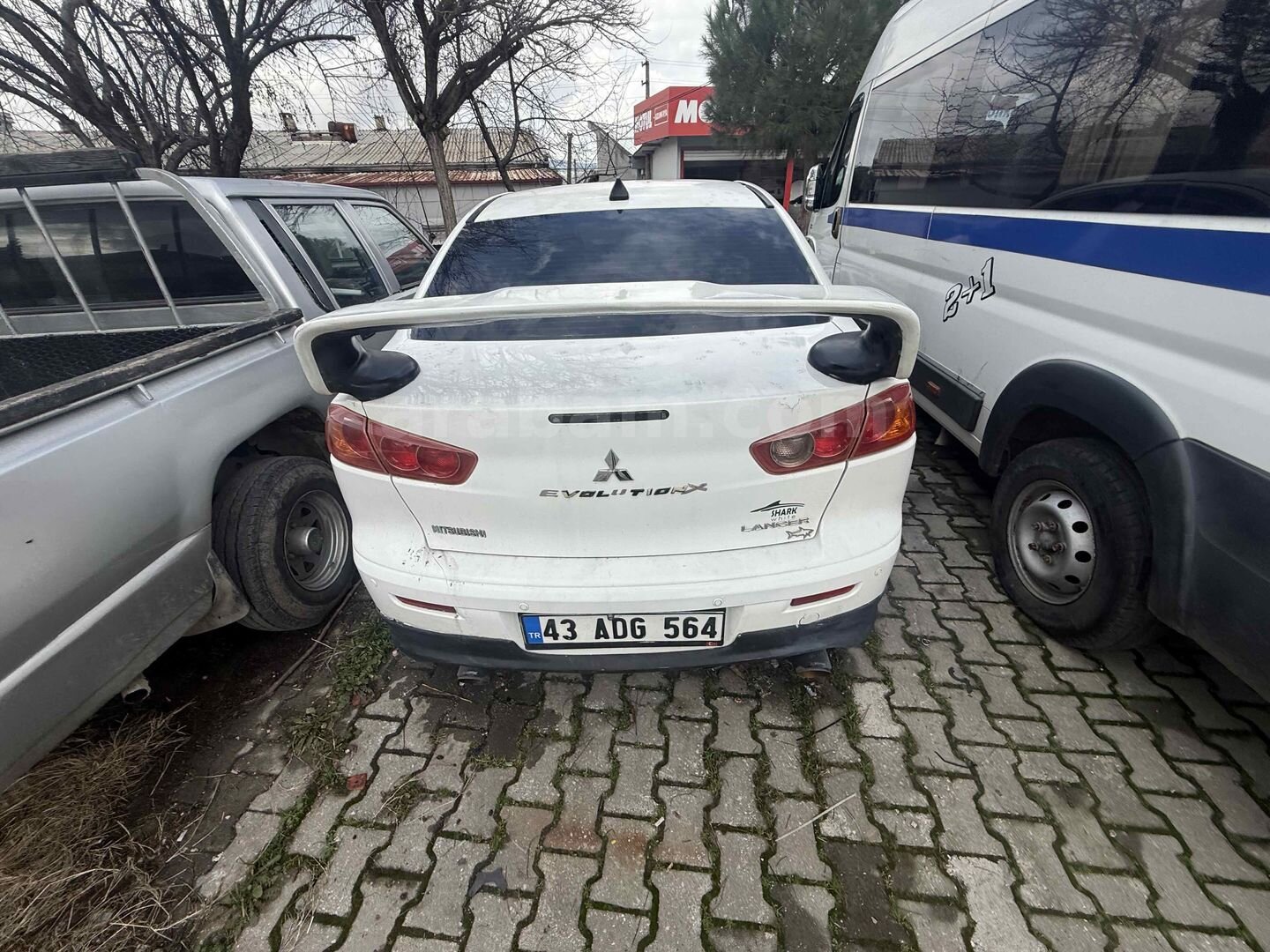 Sahibinden Mitsubishi Lancer 1.5 Inform 2009 Model Manisa 270.000 km Beyaz 3