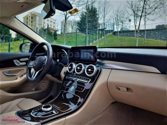 DEĞİŞENSİZ 2021 ÇIKIŞ MERCEDES C200d Dizel Exclsive CAM TAVAN FL