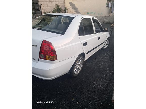Sahibinden Hyundai Accent 1.5 CRDi Admire 2005 Model