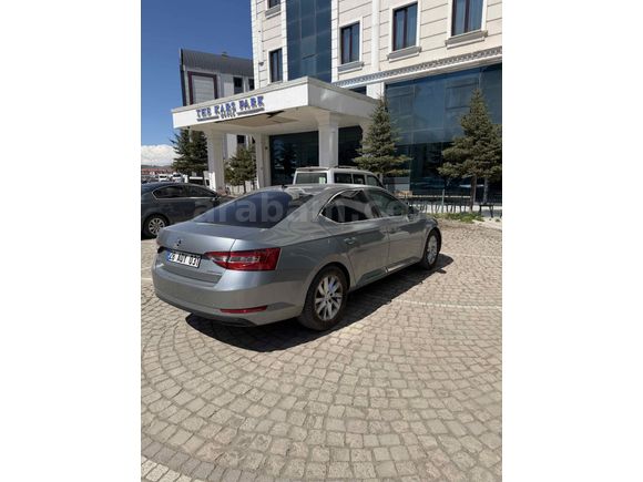 Sahibinden Skoda SuperB 1.6 TDI Active 2017 Model 
