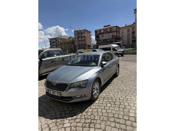 Sahibinden Skoda SuperB 1.6 TDI Active 2017 Model 