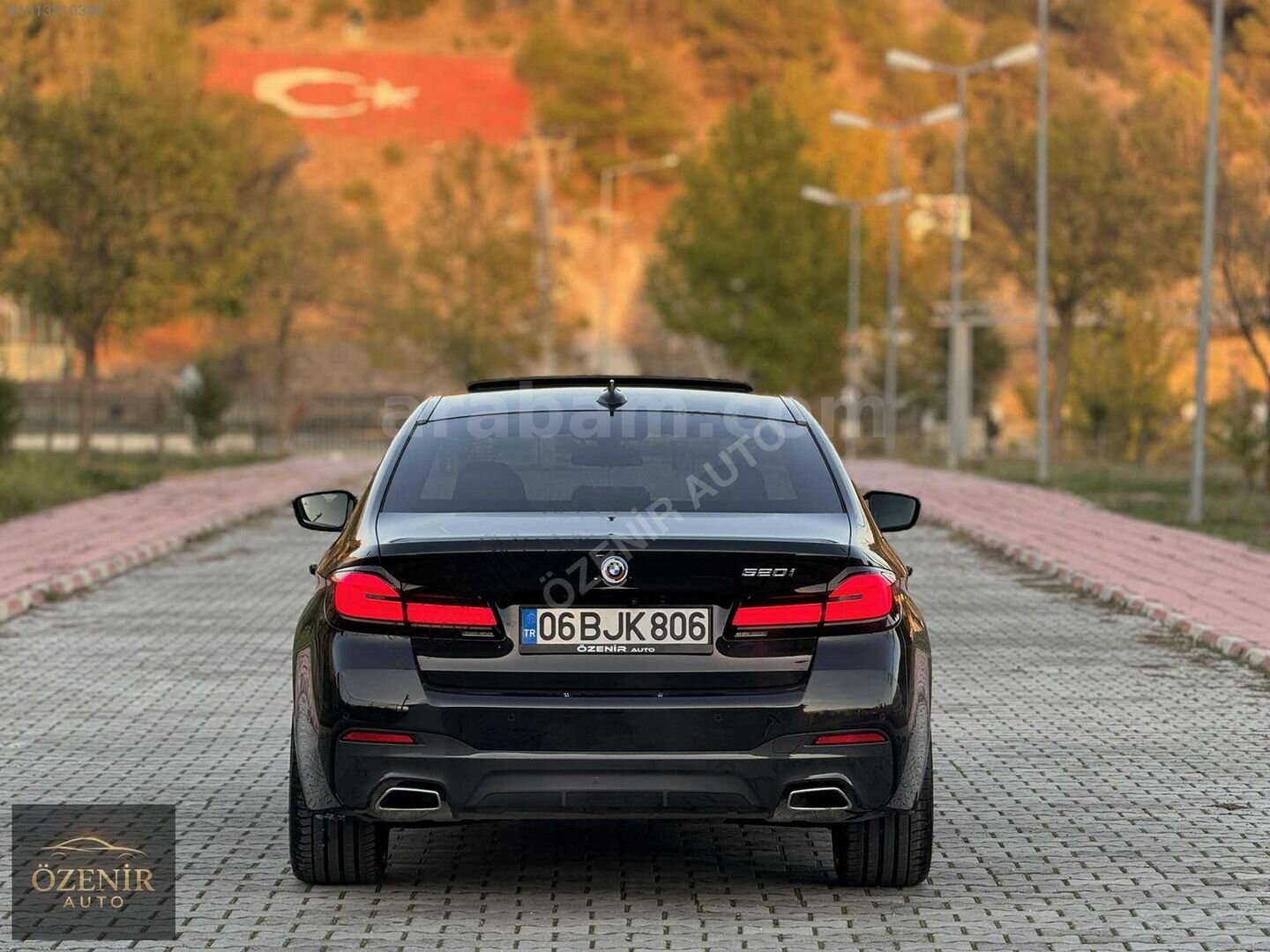 Galeriden BMW 5 Serisi 520i M Sport 2023 Model Çorum 30.000 km Siyah 7