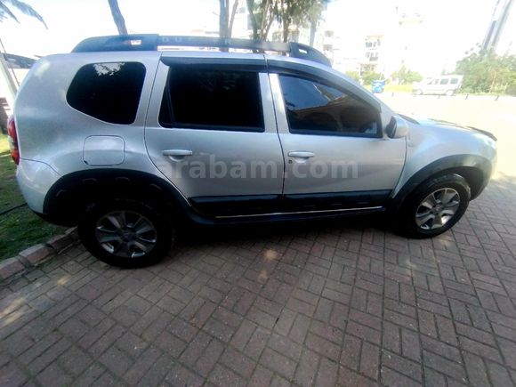 ÖZDEN OTOMOTİV 1.5 DİZEL 110 DACİA DUSTER LAUREATE 4*4 6 VİTES