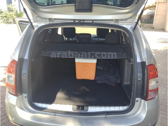 ÖZDEN OTOMOTİV 1.5 DİZEL 110 DACİA DUSTER LAUREATE 4*4 6 VİTES