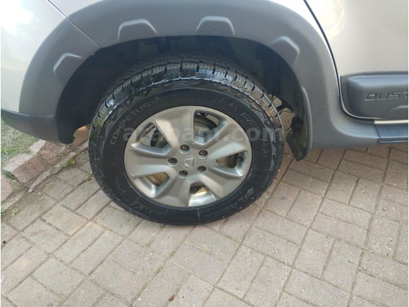 ÖZDEN OTOMOTİV 1.5 DİZEL 110 DACİA DUSTER LAUREATE 4*4 6 VİTES