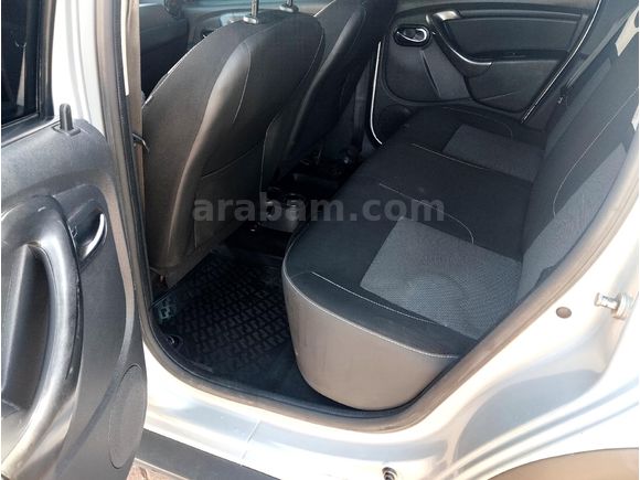 ÖZDEN OTOMOTİV 1.5 DİZEL 110 DACİA DUSTER LAUREATE 4*4 6 VİTES