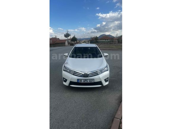 Sahibinden Toyota Corolla 1.4 D-4D Premium 2014 Model 