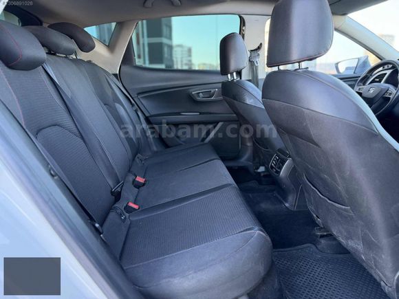TUĞSEM AUTO"DAN KUSURSUZ TEMİZLİKTE SEAT LEON FR CAM TAVAN