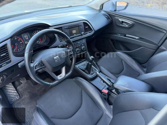 TUĞSEM AUTO"DAN KUSURSUZ TEMİZLİKTE SEAT LEON FR CAM TAVAN