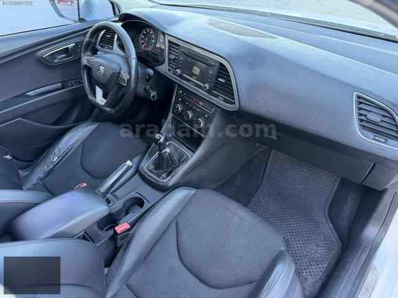 TUĞSEM AUTO"DAN KUSURSUZ TEMİZLİKTE SEAT LEON FR CAM TAVAN