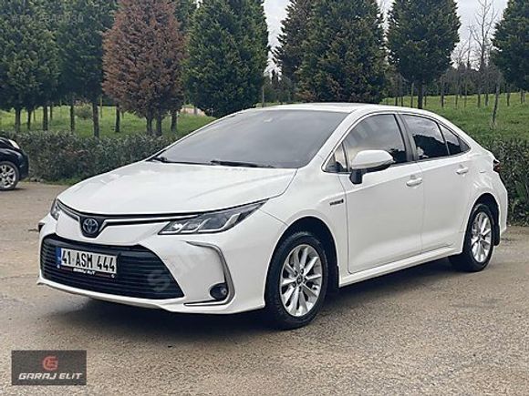Galeriden Toyota Corolla 1.8 Hybrid Dream 2019 Model Kocaeli