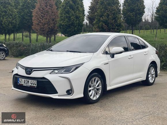 GARAJ ELİT`ten TEMİZ TOYOTA HYBRIT 107 BİNDE
